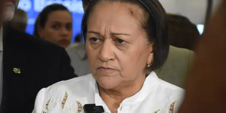 Governadora anuncia que vai cumprir seu mandato no governo até o fim e não disputará o Senado