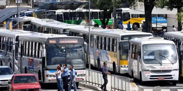 Prefeitura de Natal anuncia ônibus gratuito aos domingos na capital