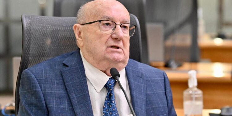 José Dias comenta consignados e critica cenário político durante pronunciamento