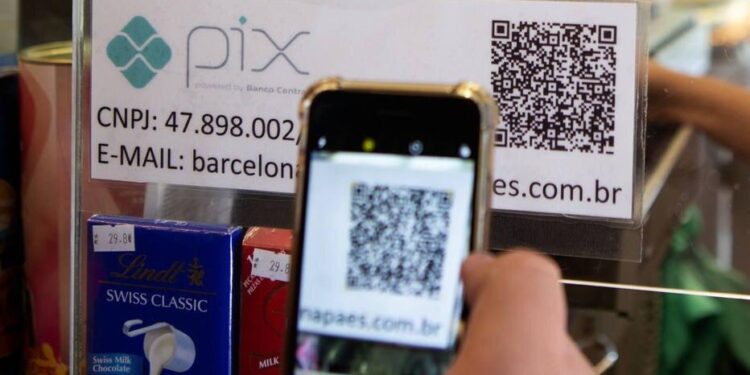 Pix e “taxa das blusinhas” viram alvo dos EUA contra o Brasil
