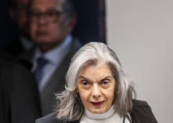 A ministra que disse agir com celeridade levou quatro meses para pautar um processo