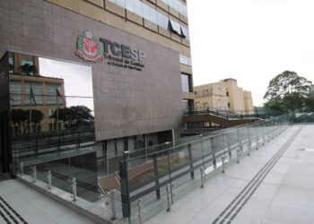 Emendas Pix para obras: parentes de vereadores em contratos e preços inflacionados