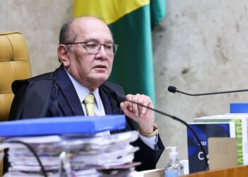 Ministro do STF rebate CPI e diz que senador esqueceu dos 'colegas milicianos'