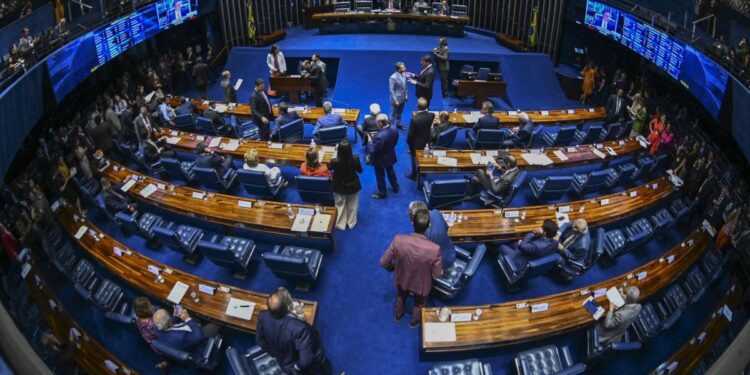 Os R$ 51 bilhões que vão 'desaparecer' do Orçamento antes mesmo de chegar