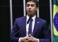 Nikolas usou jatinho em campanha para Bolsonaro; TCU arquiva por não ser sua competência