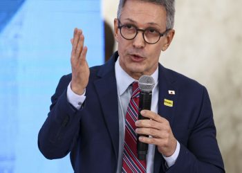 PGR estuda denunciar Zema por difamação contra Gilmar Mendes fora do inquérito das fake news